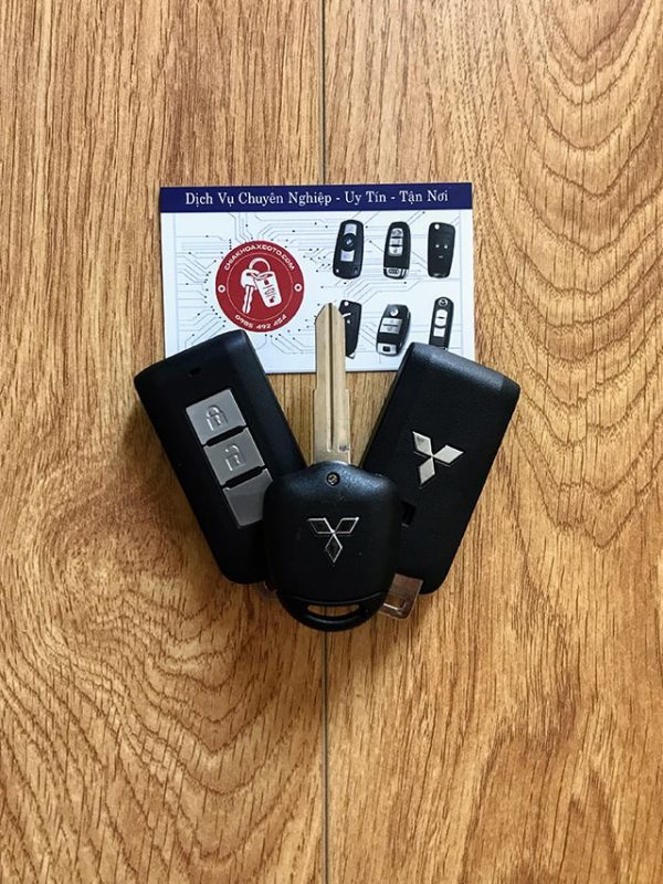 lam chia khoa xe mitsubishi quan 2 chiakhoaxeoto