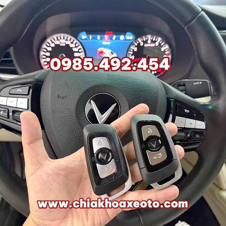 Chìa khóa Vinfast Lux SA2.0 2 chia khoa vinfast luxsa xin hang